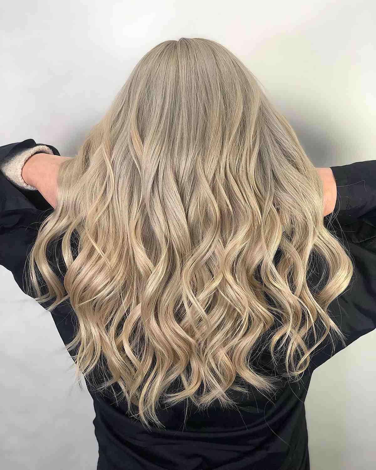 Top 47 Long Wavy Hair Trends for 2025