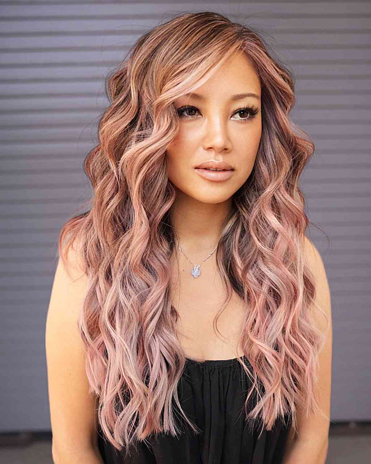 Top 47 Long Wavy Hair Trends for 2025
