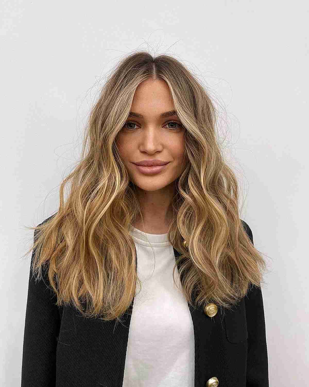 Top 47 Long Wavy Hair Trends for 2025