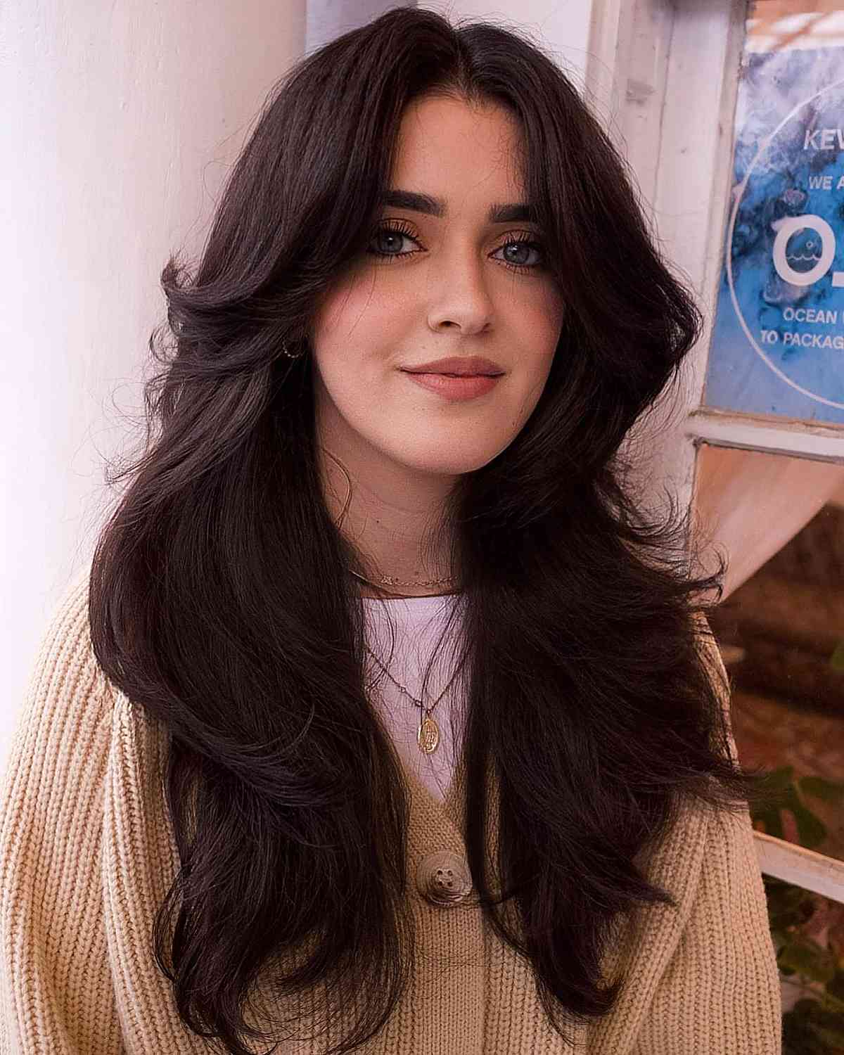 Top 47 Long Wavy Hair Trends for 2025