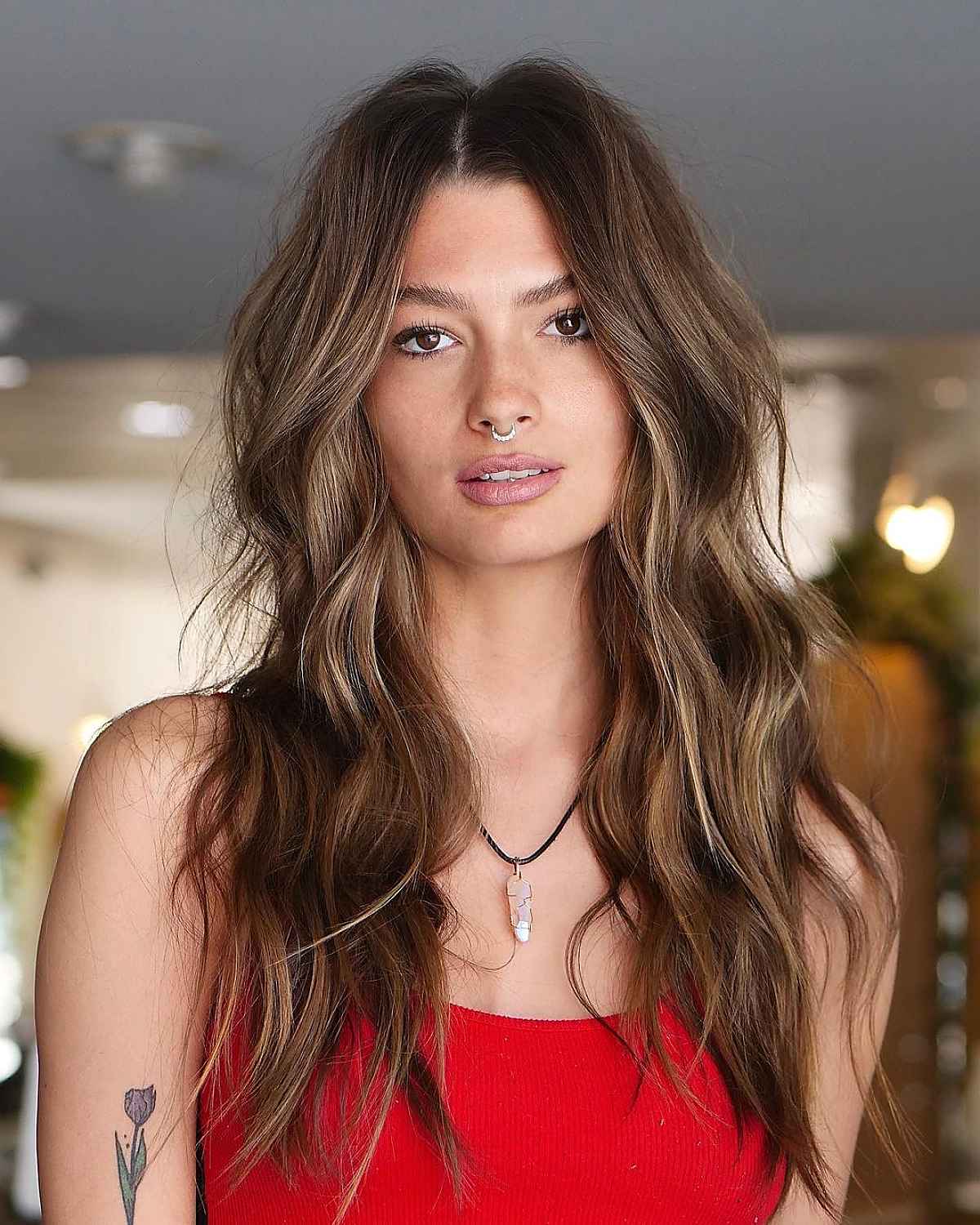 Top 47 Long Wavy Hair Trends for 2025