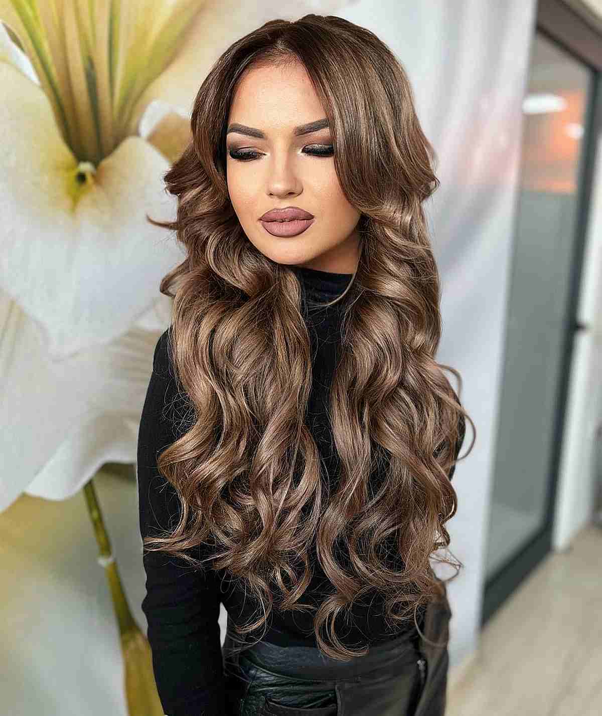 Top 47 Long Wavy Hair Trends for 2025