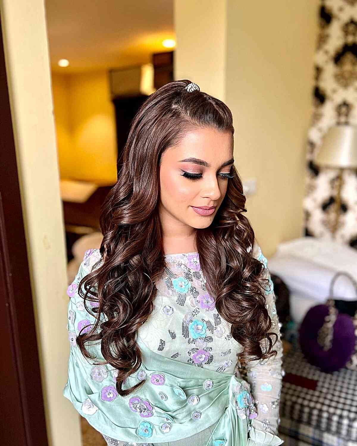 Top 47 Long Wavy Hair Trends for 2025
