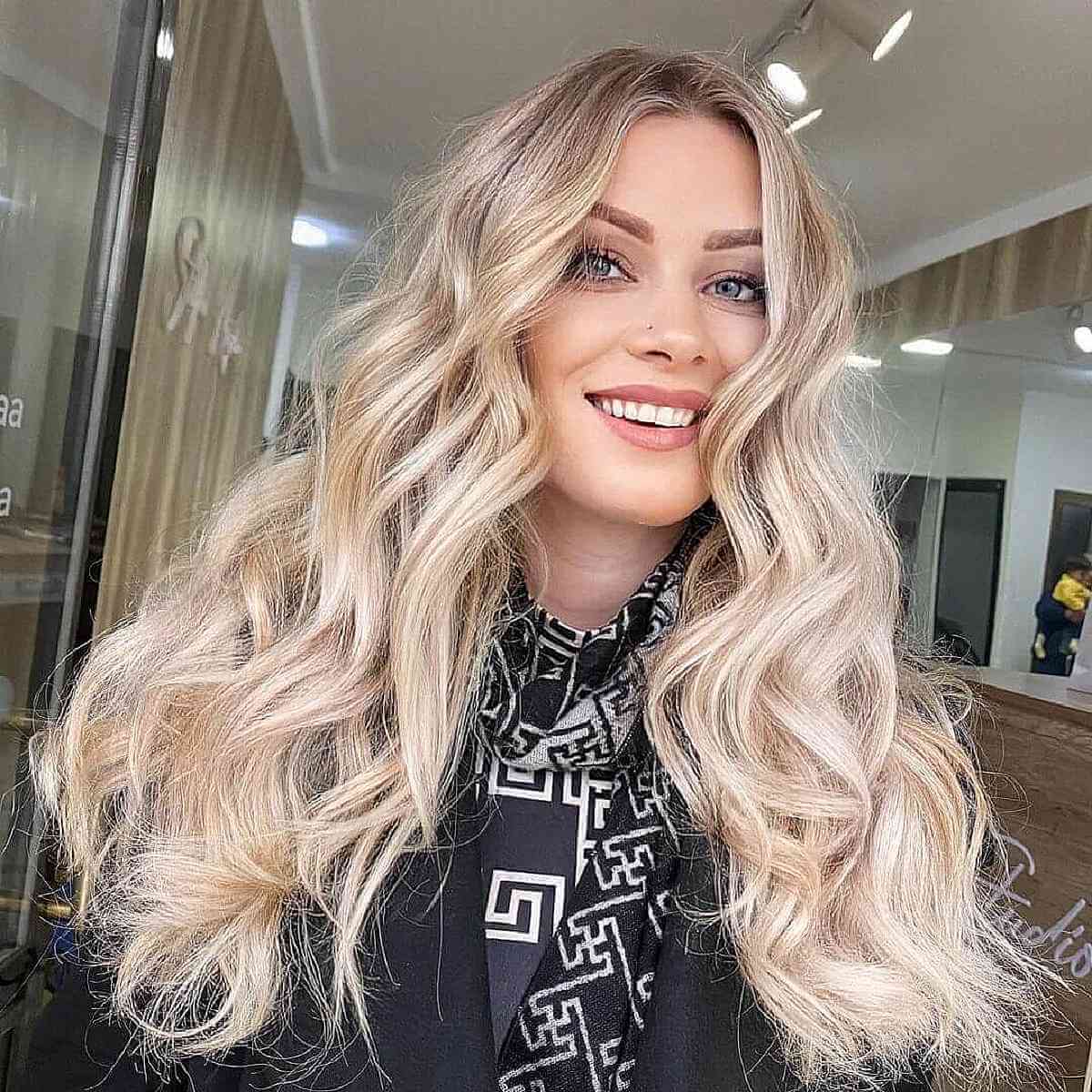 Top 47 Long Wavy Hair Trends for 2025