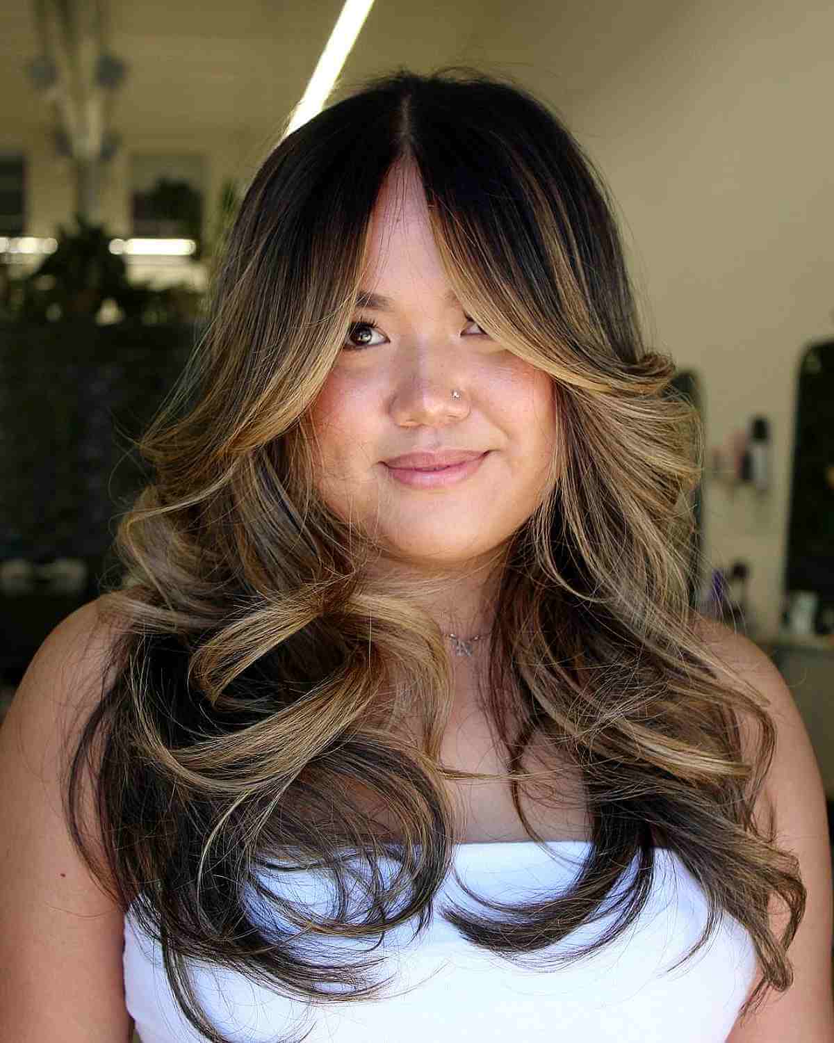 32 Most Flattering Long Hairstyles for Round Face Shapes