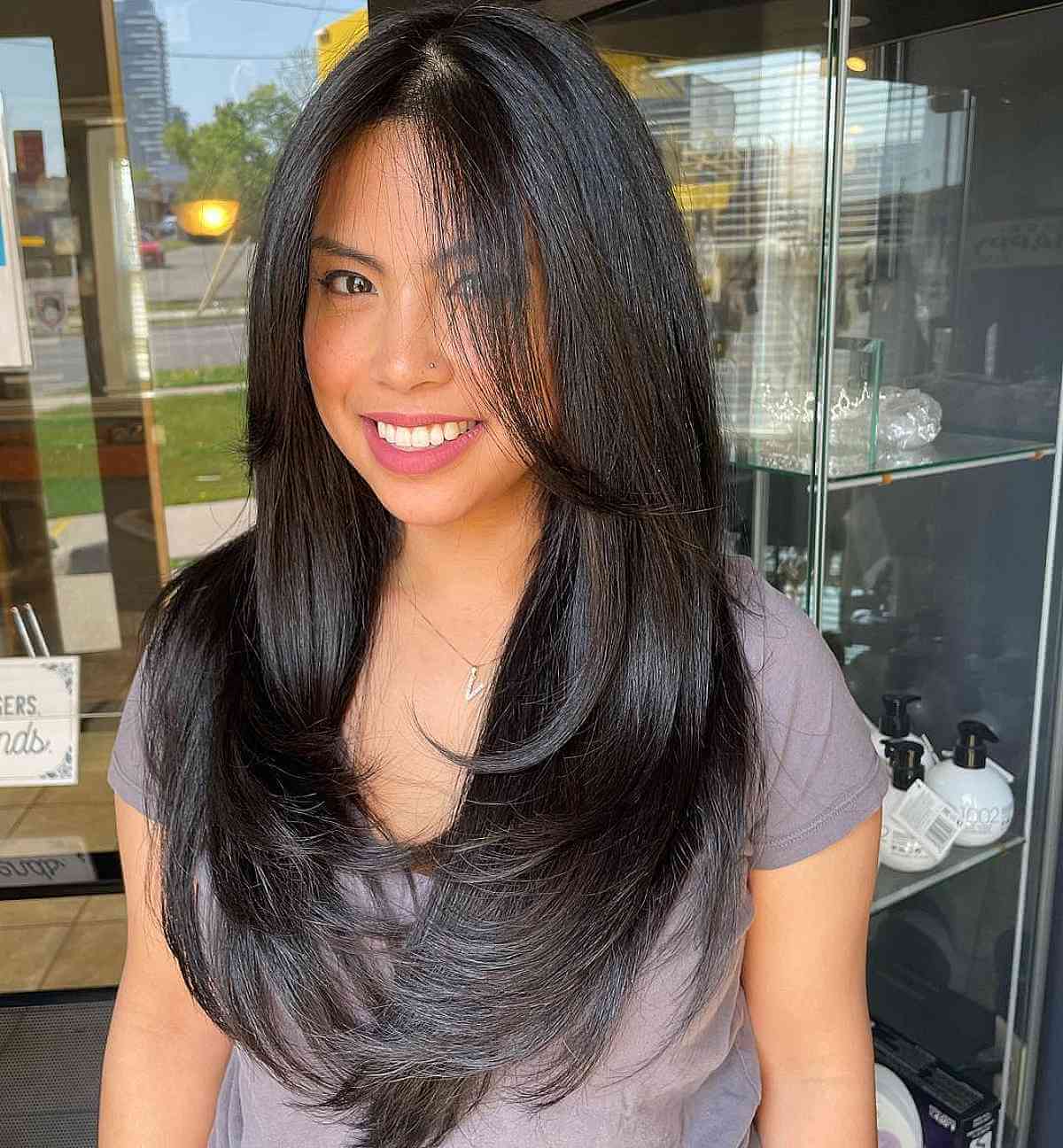 32 Most Flattering Long Hairstyles for Round Face Shapes