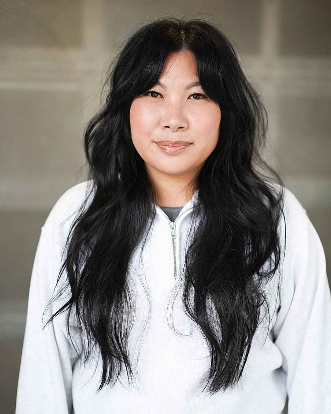 32 Most Flattering Long Hairstyles for Round Face Shapes