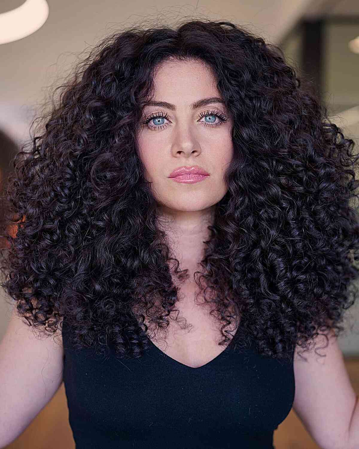 76 Top Shoulder-Length Curly Haircuts &amp; Styles for 2025
