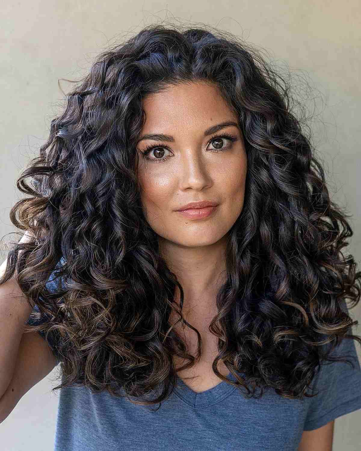 76 Top Shoulder-Length Curly Haircuts &amp; Styles for 2025