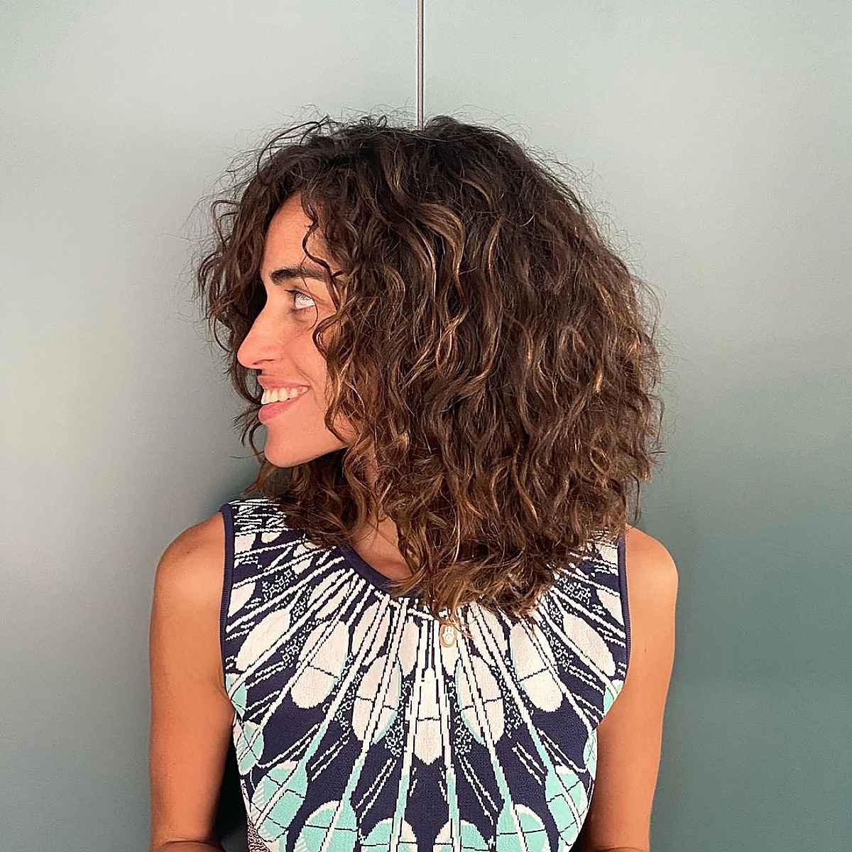 76 Top Shoulder-Length Curly Haircuts &amp; Styles for 2025