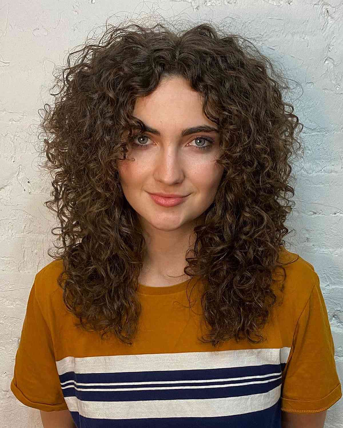 76 Top Shoulder-Length Curly Haircuts &amp; Styles for 2025