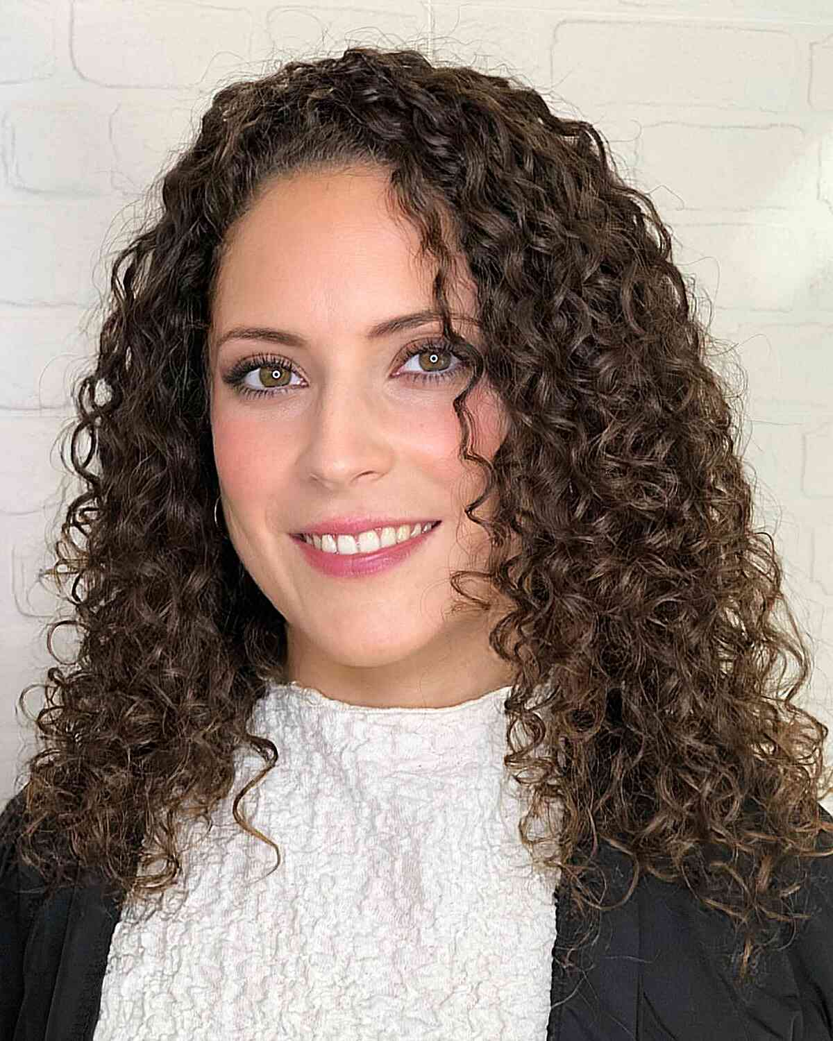 76 Top Shoulder-Length Curly Haircuts &amp; Styles for 2025