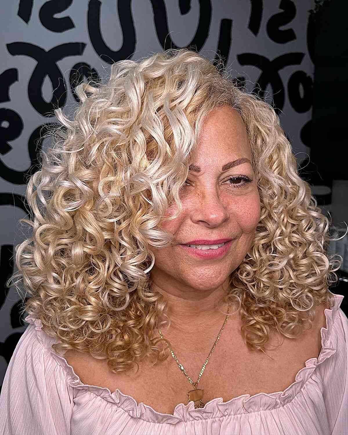 76 Top Shoulder-Length Curly Haircuts &amp; Styles for 2025