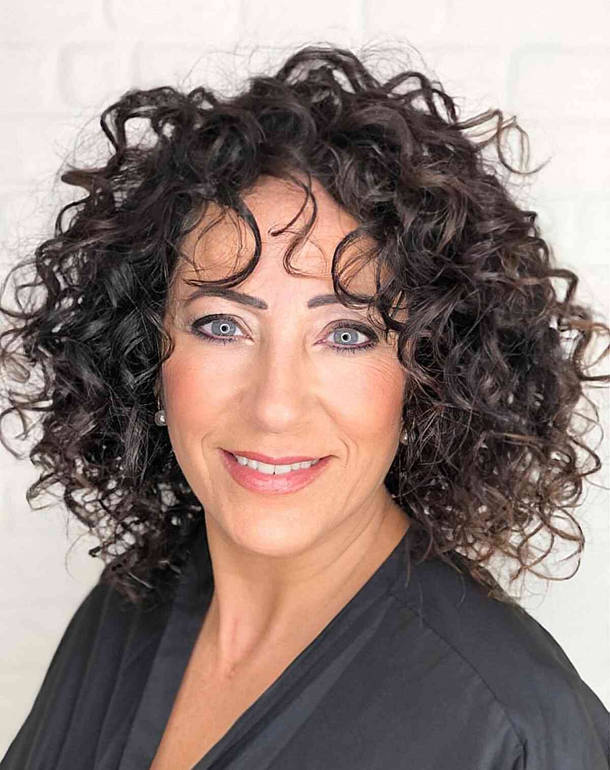 76 Top Shoulder-Length Curly Haircuts &amp; Styles for 2025