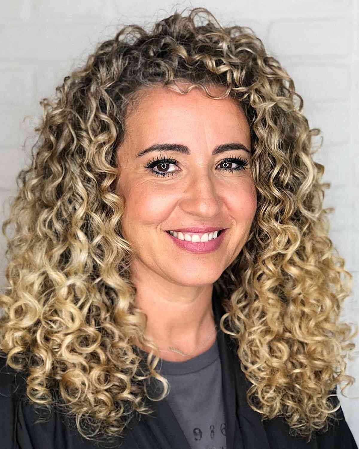 76 Top Shoulder-Length Curly Haircuts &amp; Styles for 2025