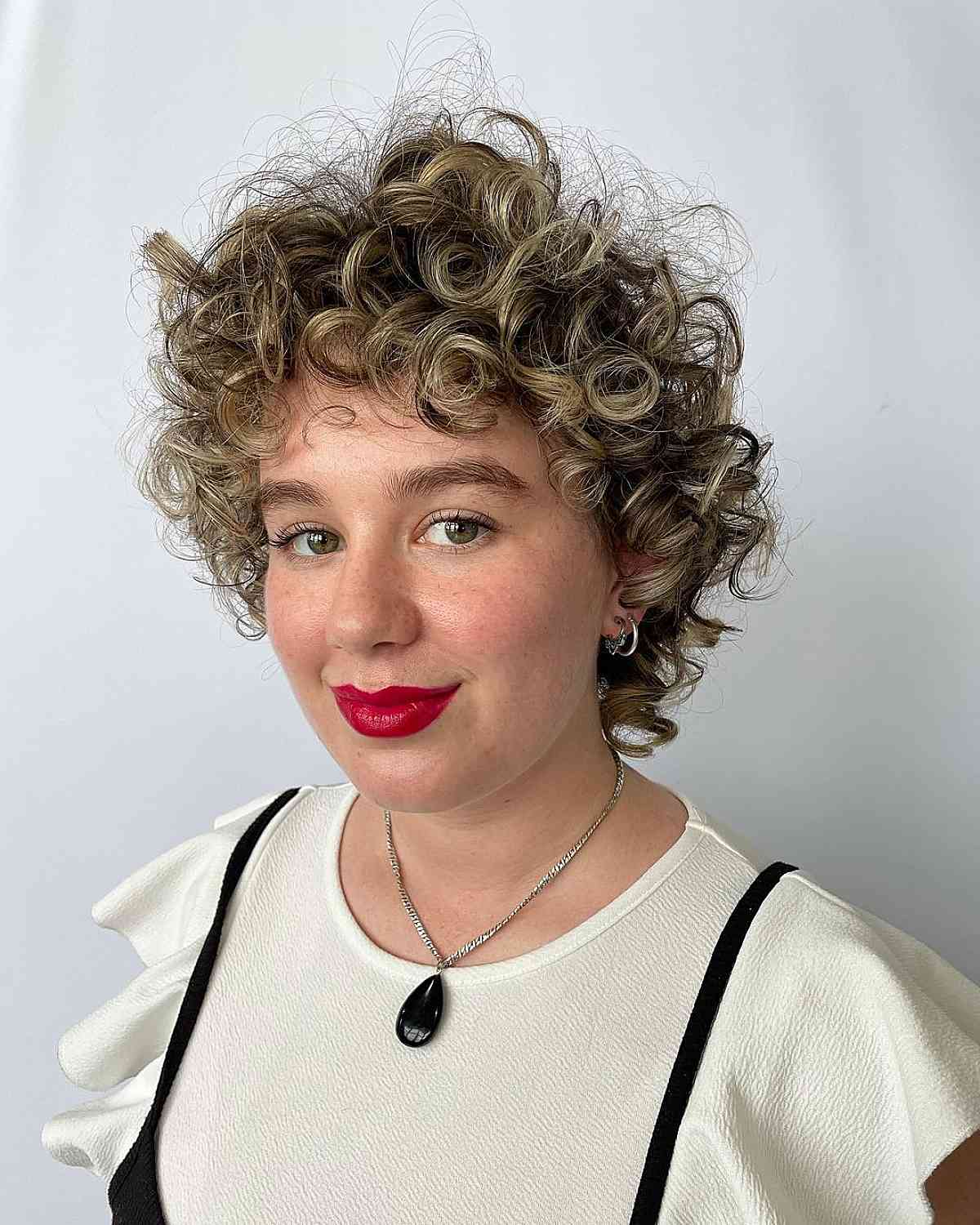 85 Trendy Short Curly Haircuts &amp; Hairstyles for 2025
