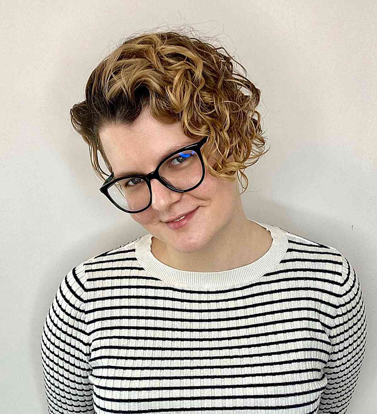 85 Trendy Short Curly Haircuts &amp; Hairstyles for 2025