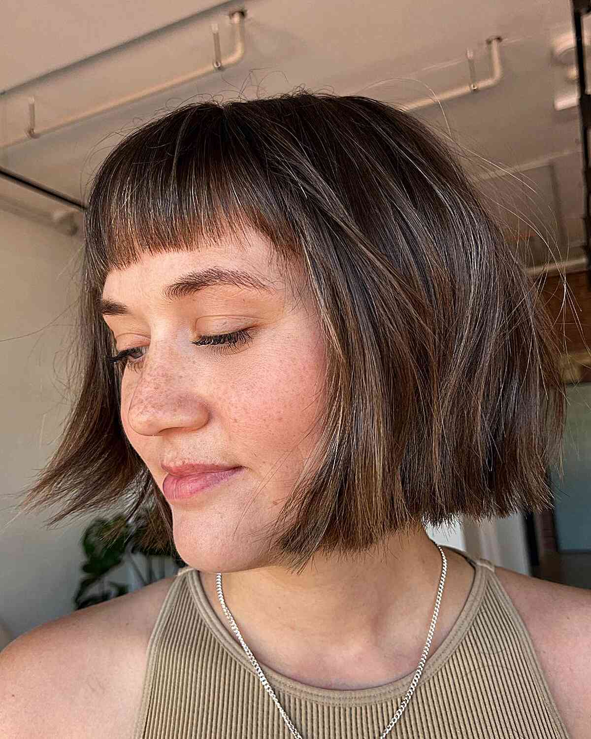 55 Adorable Short Bangs Making Waves in 2025