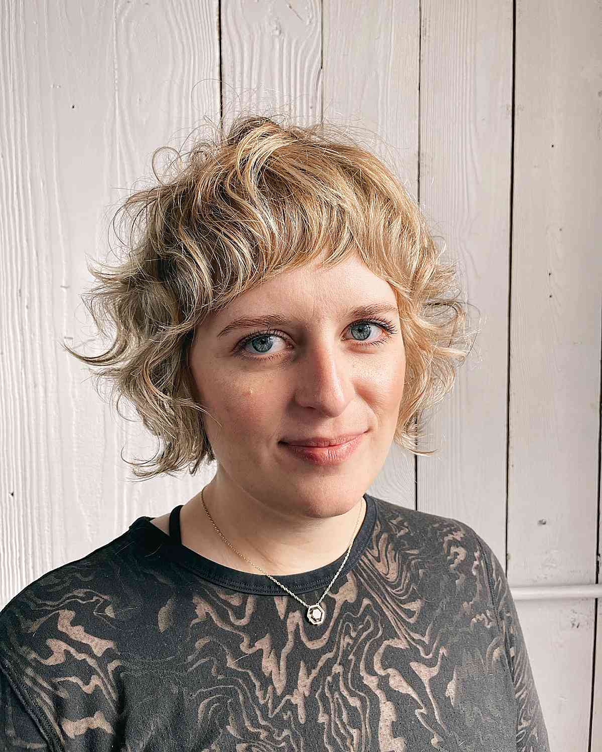 55 Adorable Short Bangs Making Waves in 2025