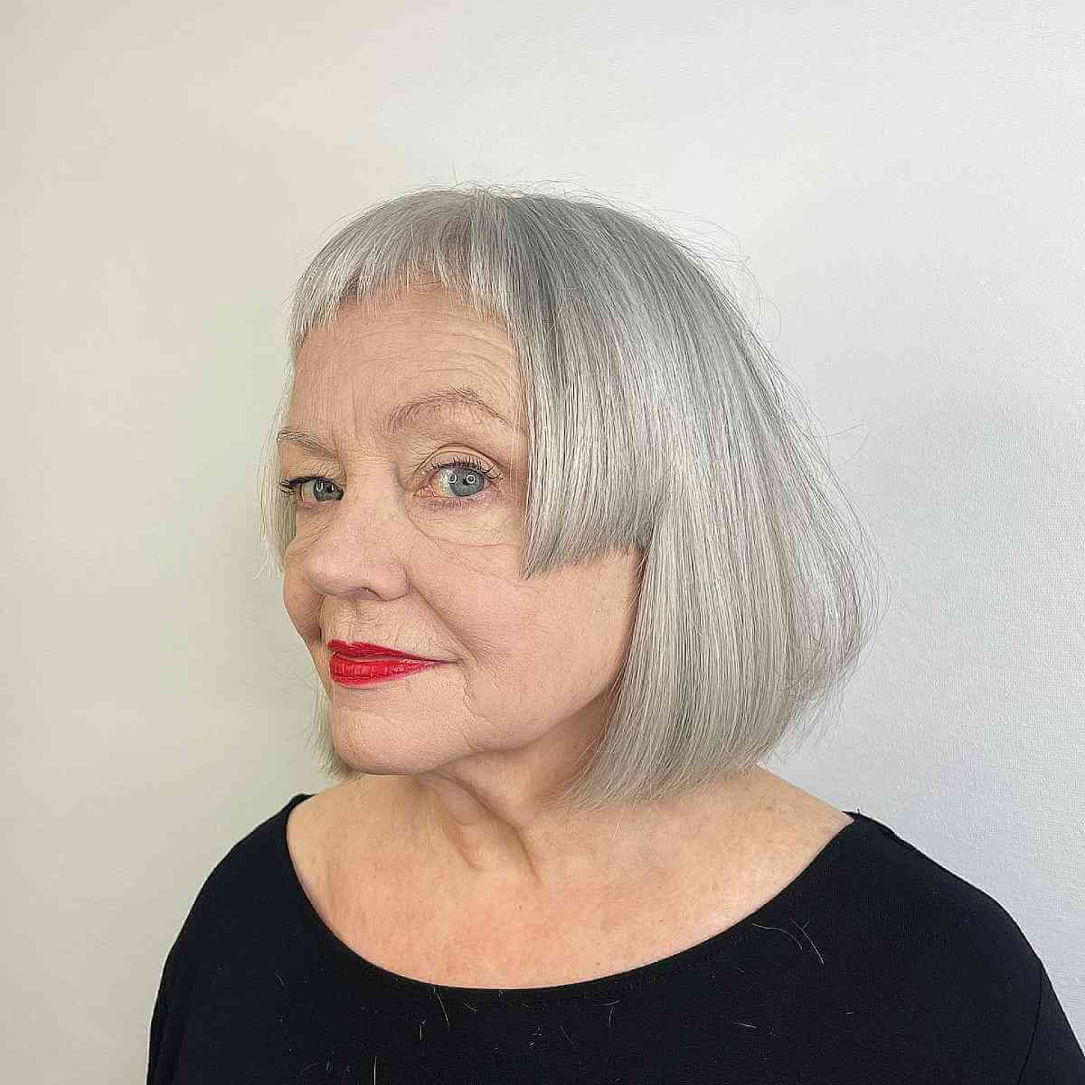 55 Adorable Short Bangs Making Waves in 2025