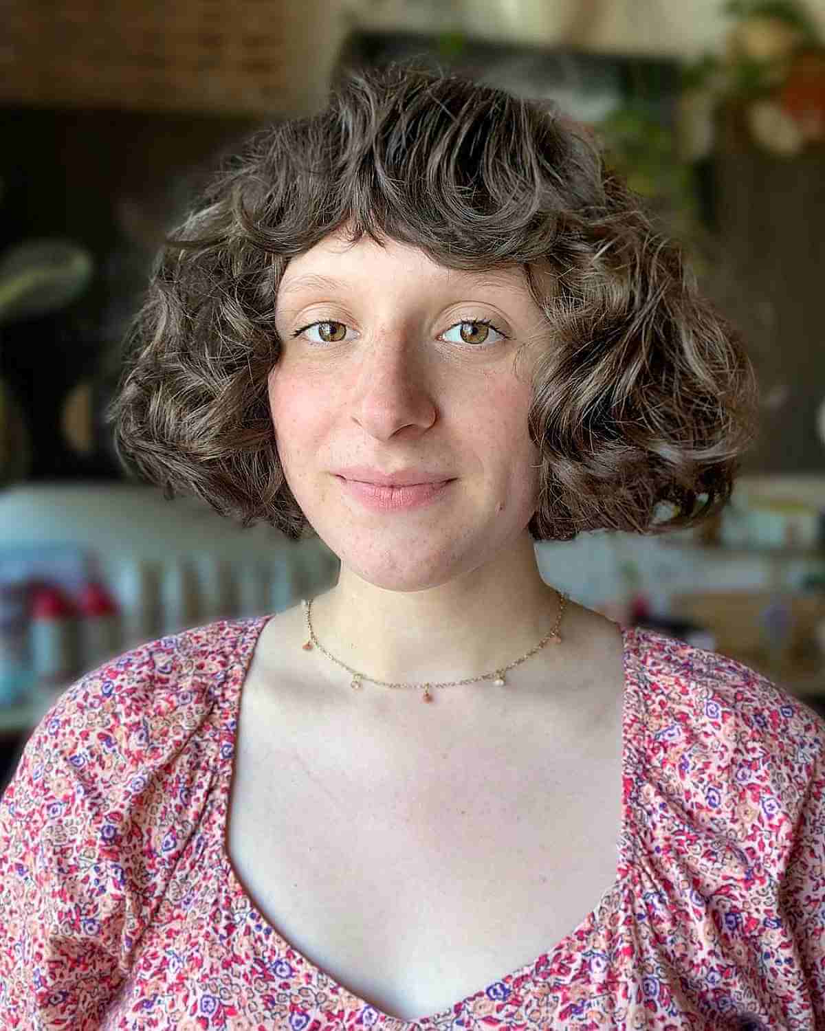 55 Adorable Short Bangs Making Waves in 2025
