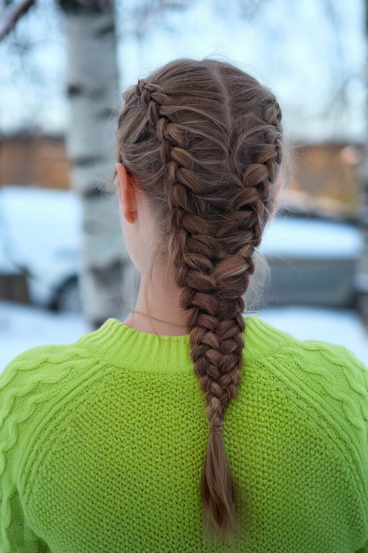 20 Easy Skiing Hairstyles to Stay Chic on the Slopes in 2025