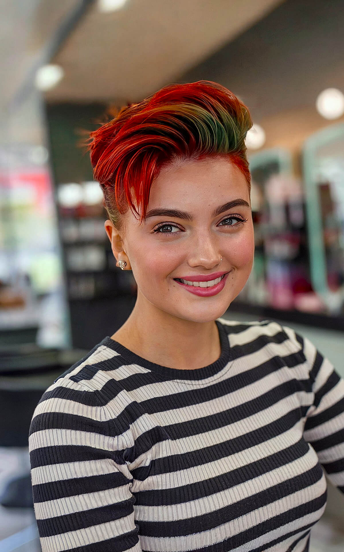 The Best Christmas Hairstyles for Women in 2025 (16 Festive Ideas)