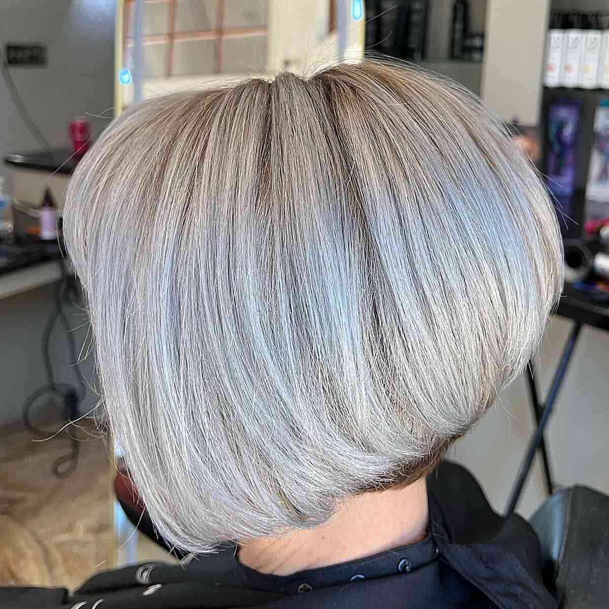 Here Are 25 Older Women Who Perfectly Pull Off The Modern “Wedge Cut” With Style