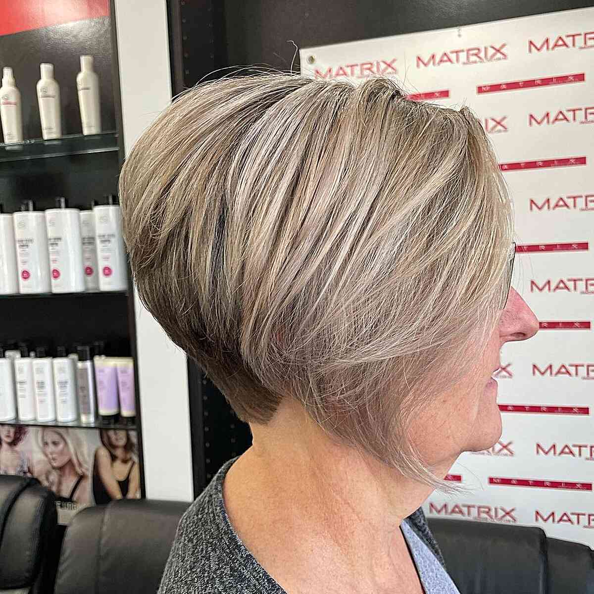 Here Are 25 Older Women Who Perfectly Pull Off The Modern “Wedge Cut” With Style