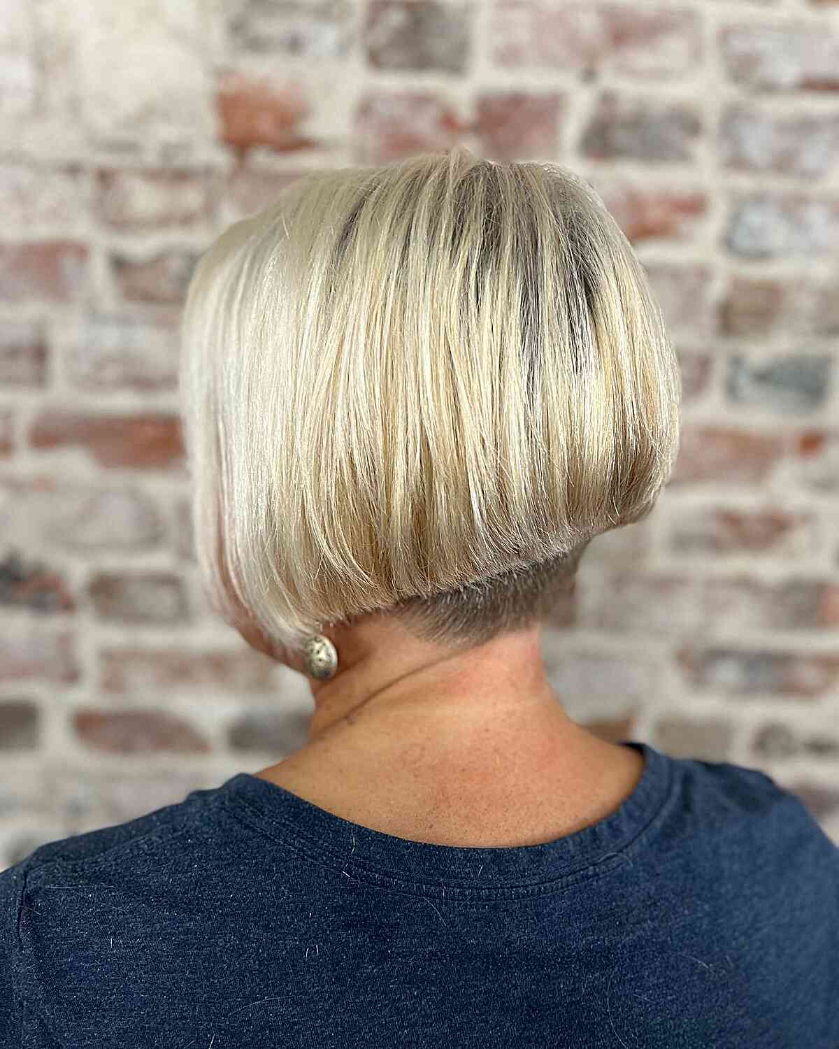 Here Are 25 Older Women Who Perfectly Pull Off The Modern “Wedge Cut” With Style
