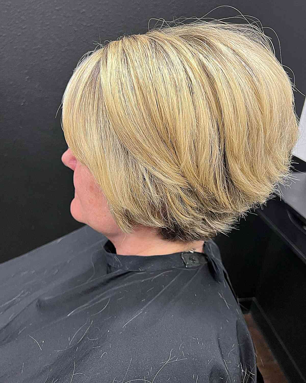 Here Are 25 Older Women Who Perfectly Pull Off The Modern “Wedge Cut” With Style
