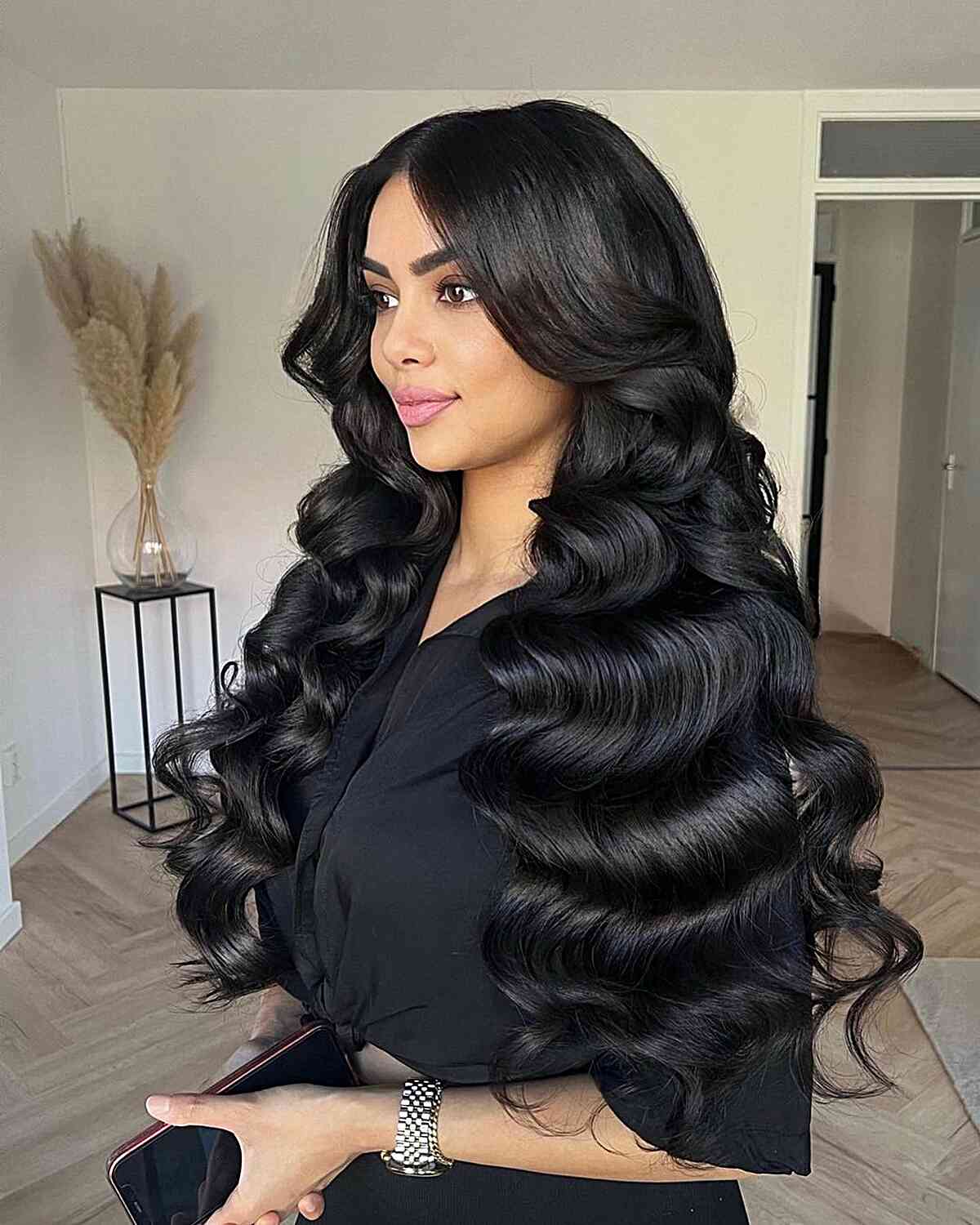 25 Absolutely Gorgeous Ways to Get “Hollywood Waves” for Your Next Event