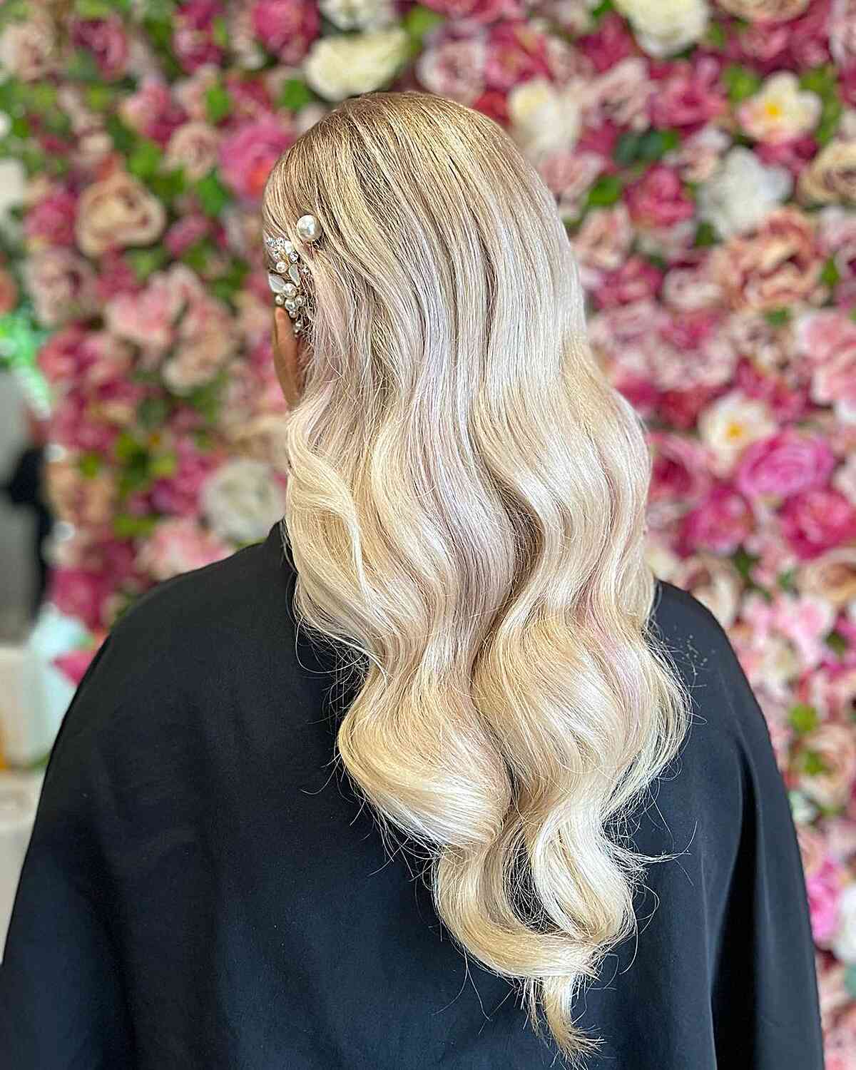 25 Absolutely Gorgeous Ways to Get “Hollywood Waves” for Your Next Event