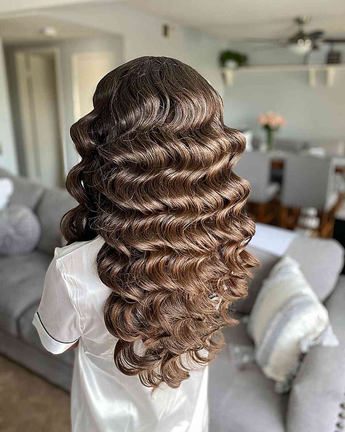 25 Absolutely Gorgeous Ways to Get “Hollywood Waves” for Your Next Event