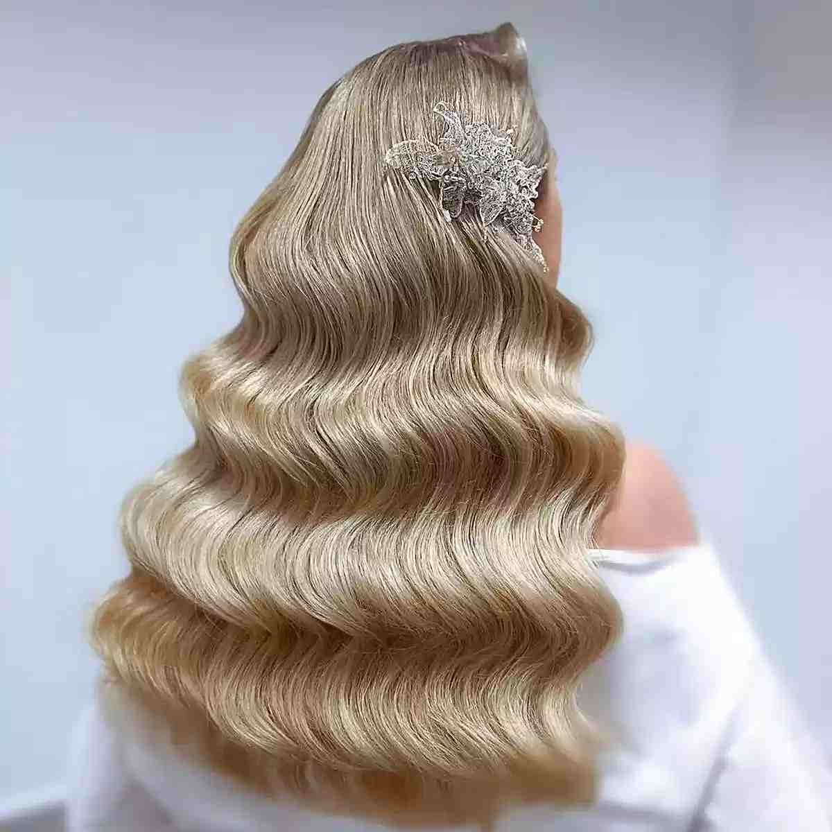 25 Absolutely Gorgeous Ways to Get “Hollywood Waves” for Your Next Event
