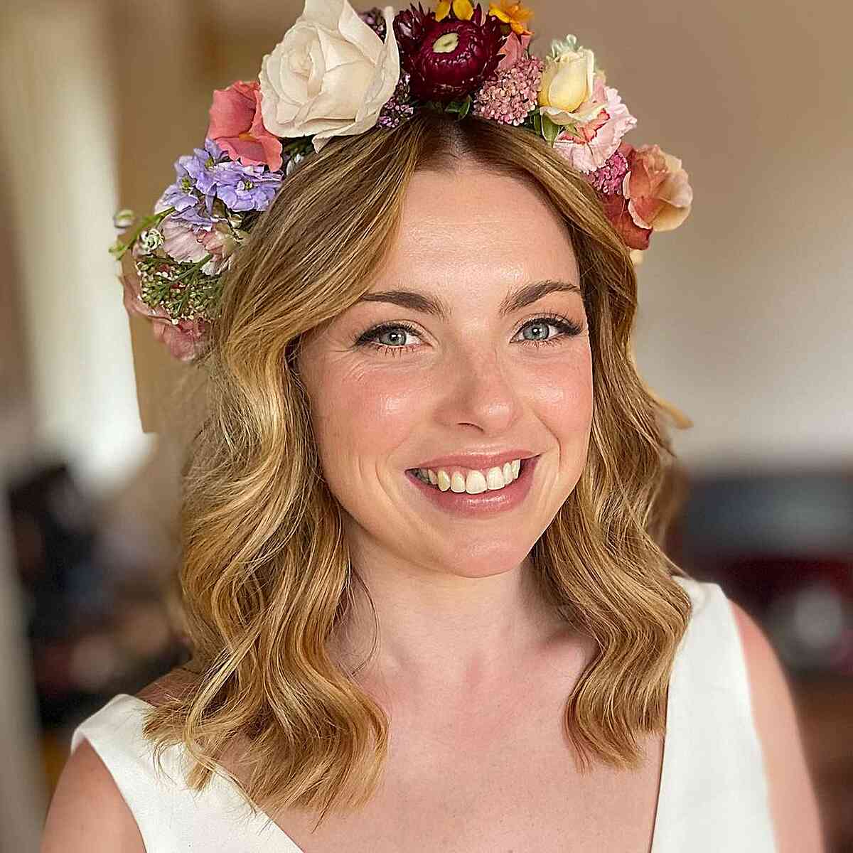 25 Hawaiian Hairstyles for the Cutest Island Look