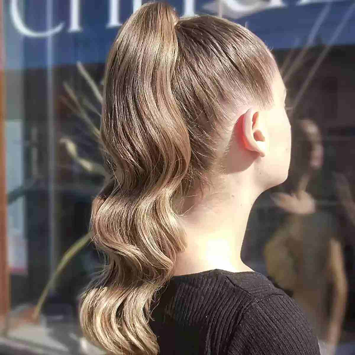 20 Cheerleading Hairstyles for Team Players