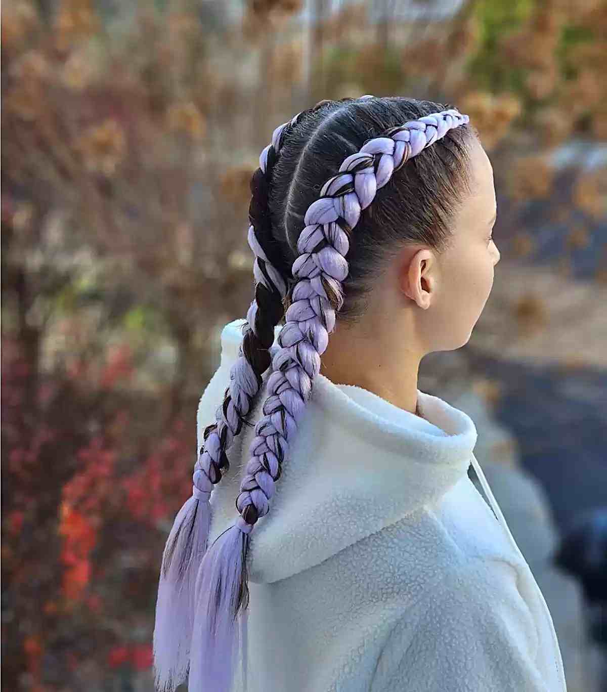 28 Perfect Softball Hairstyles That Are Trendy and Practical