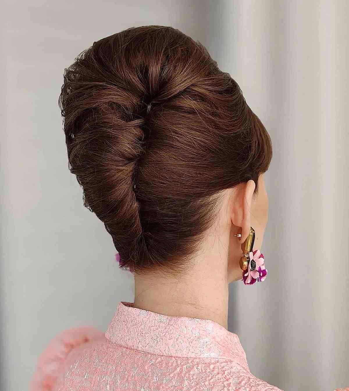 32 Cute ’60s Hairstyles for all the Vintage Hair Lovers