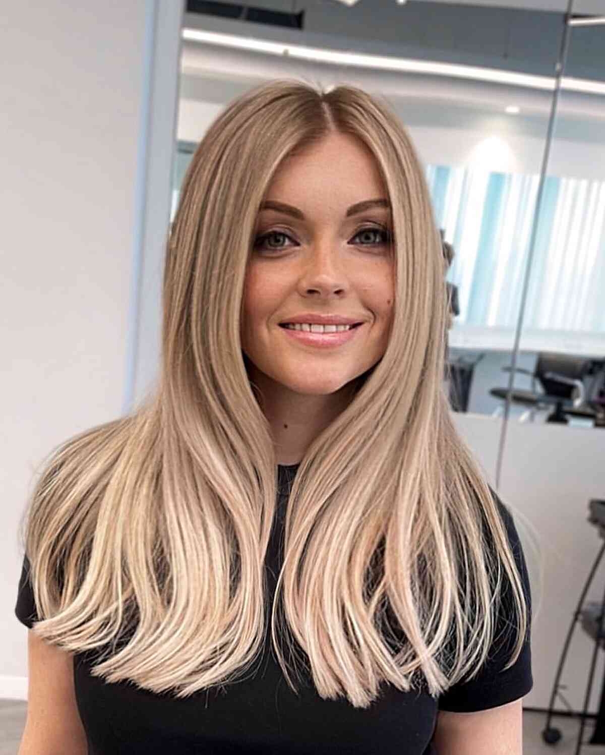 69 Middle Part Hairstyles Trending Right Now