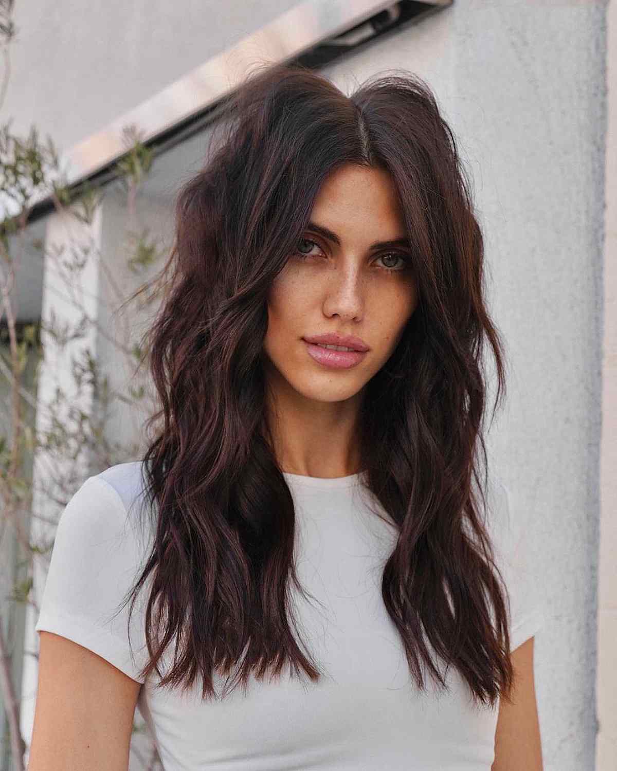 69 Middle Part Hairstyles Trending Right Now