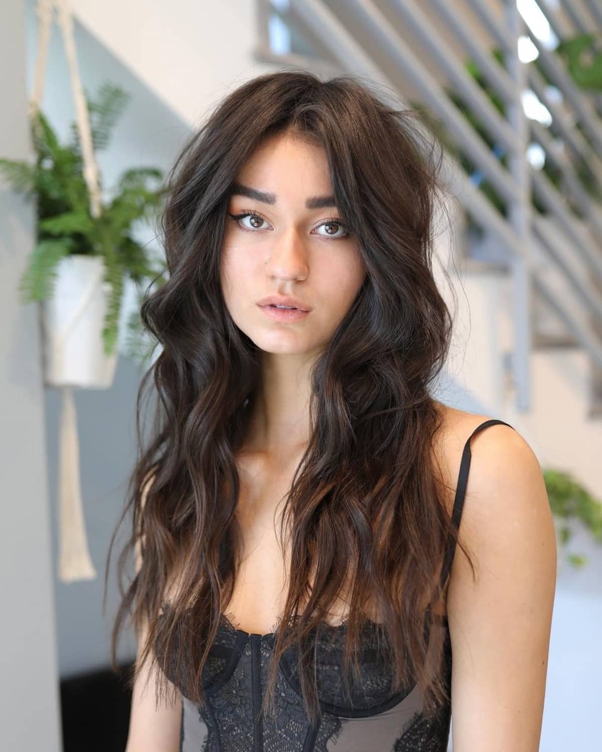 69 Middle Part Hairstyles Trending Right Now