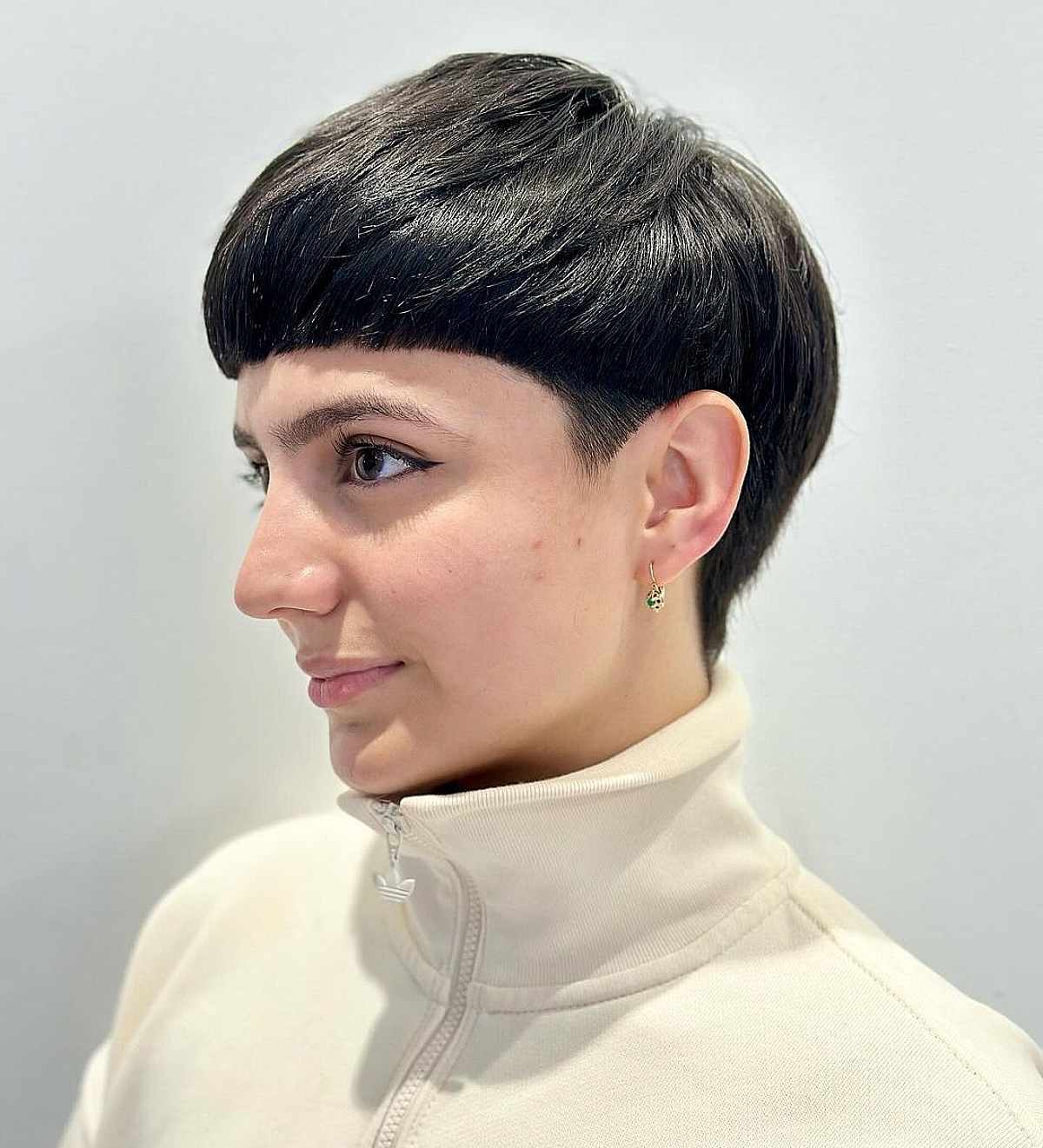 30 Non Binary Haircuts and Hairstyles for 2025