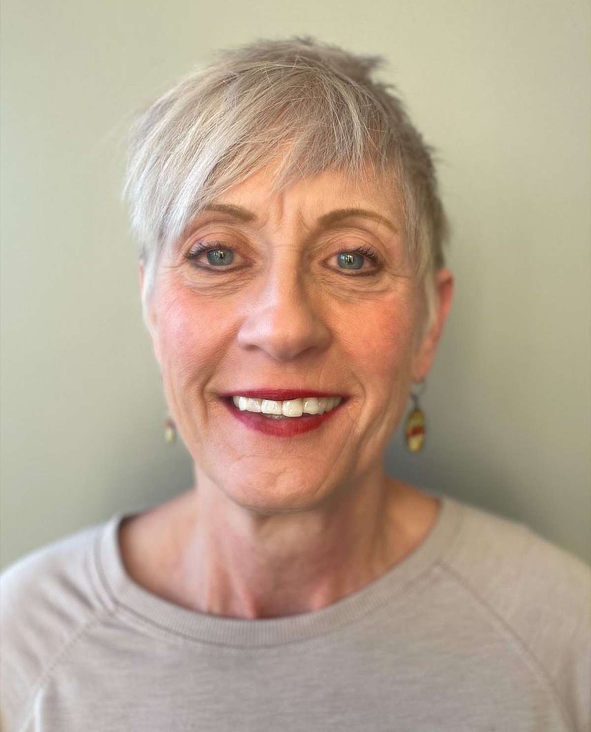 31 Volume-Boosting Haircuts for Older Women With Thin Hair