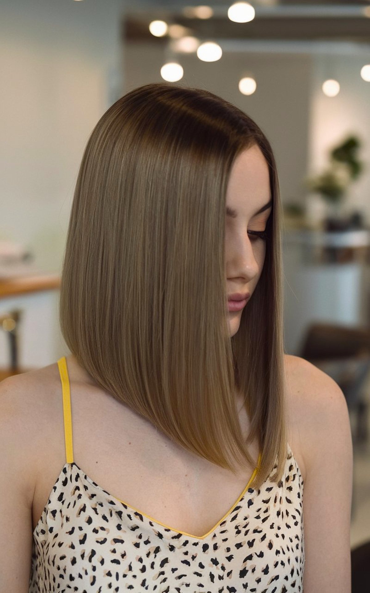 40 Easy Medium-Length Haircuts You Have to Show Your Stylist in 2025