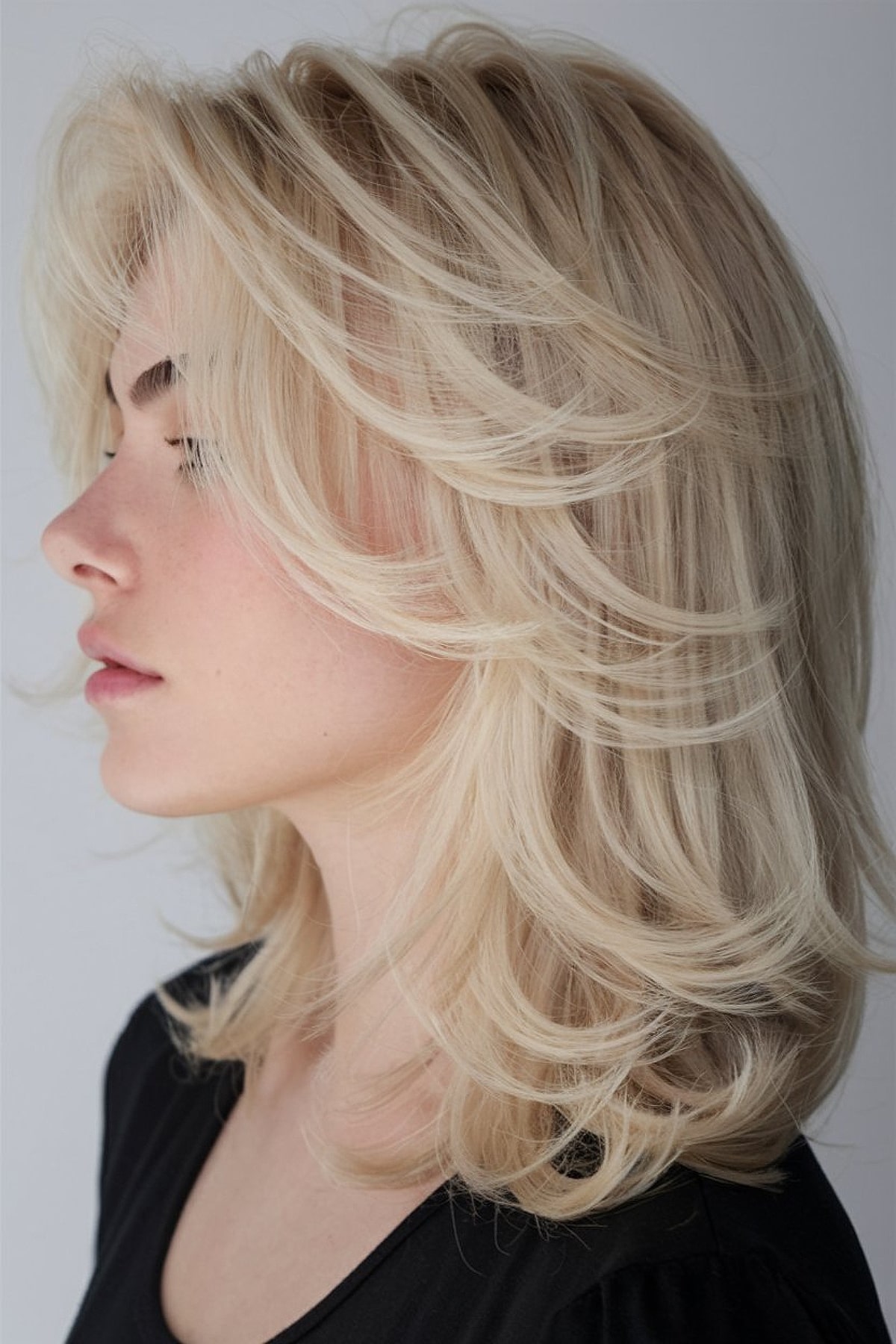 40 Easy Medium-Length Haircuts You Have to Show Your Stylist in 2025