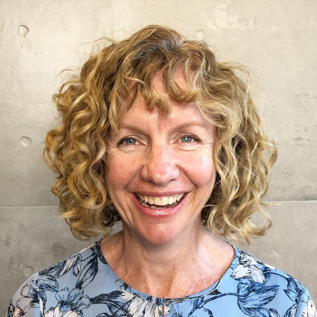These Are The Best Hairstyles for Older Women Right Now