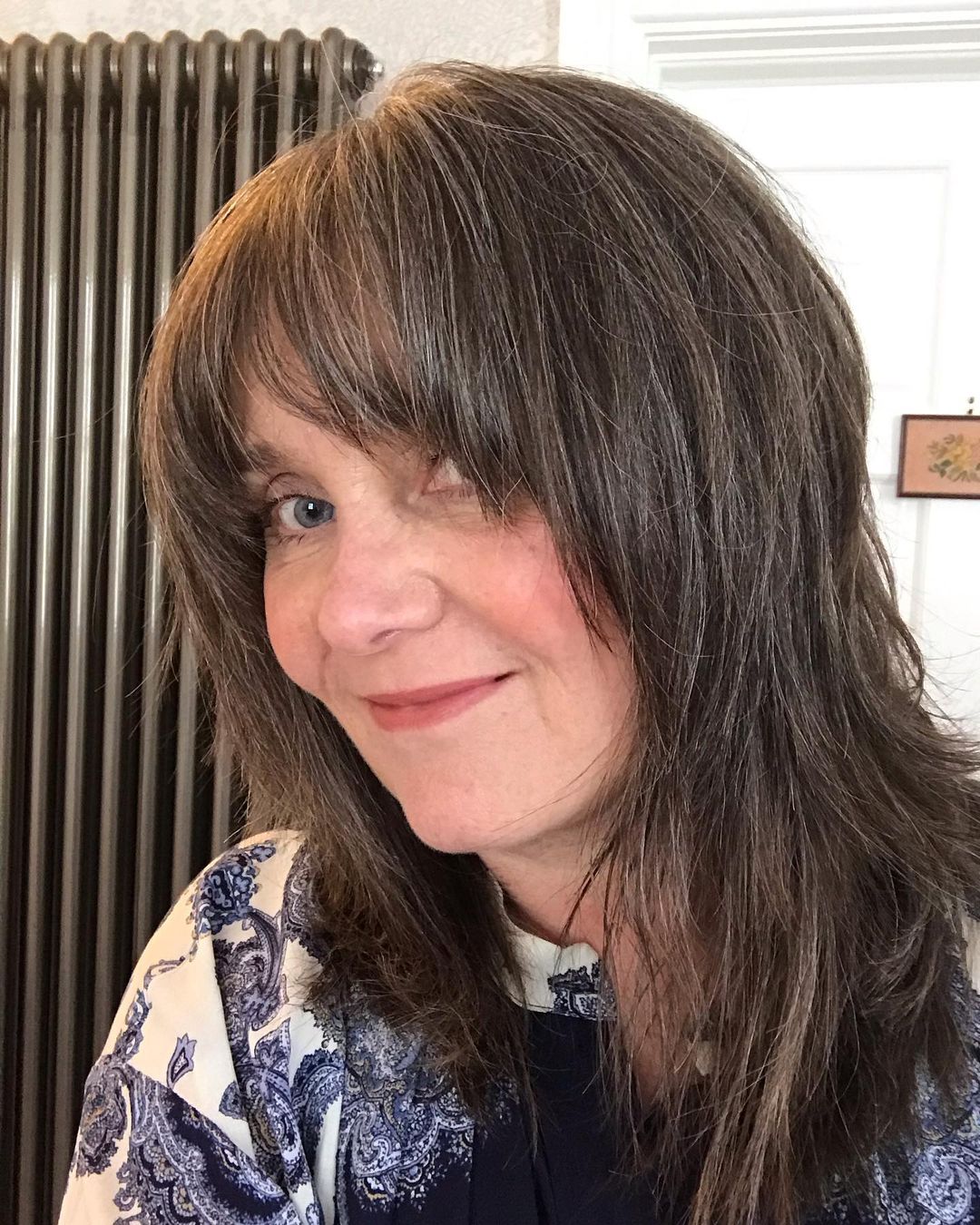 27 Youthful Shag Haircuts for Older Women