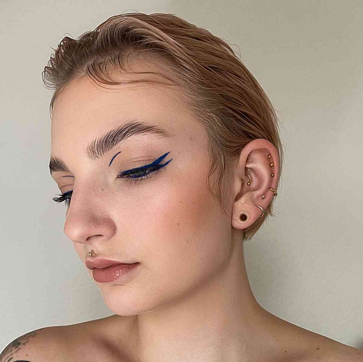 28 Best Ways to Get The “Wet Hairstyle” Trend