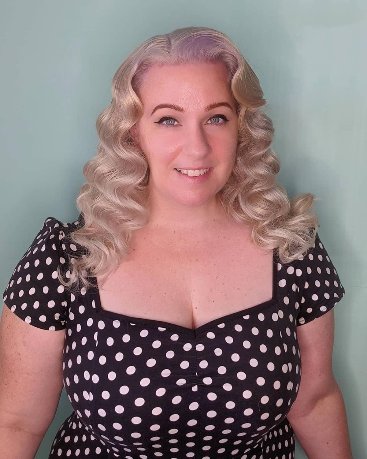 40 Easy Retro &amp; Vintage Hairstyles to Try This Year